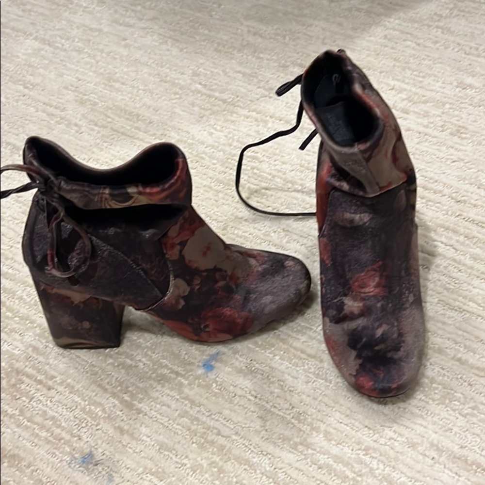 A New Day booties (size 8 1/2)